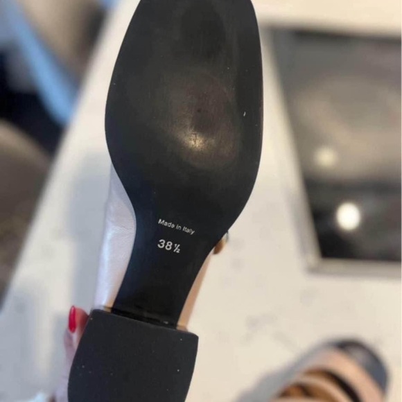 Brand new shoes - Picture 5 of 5